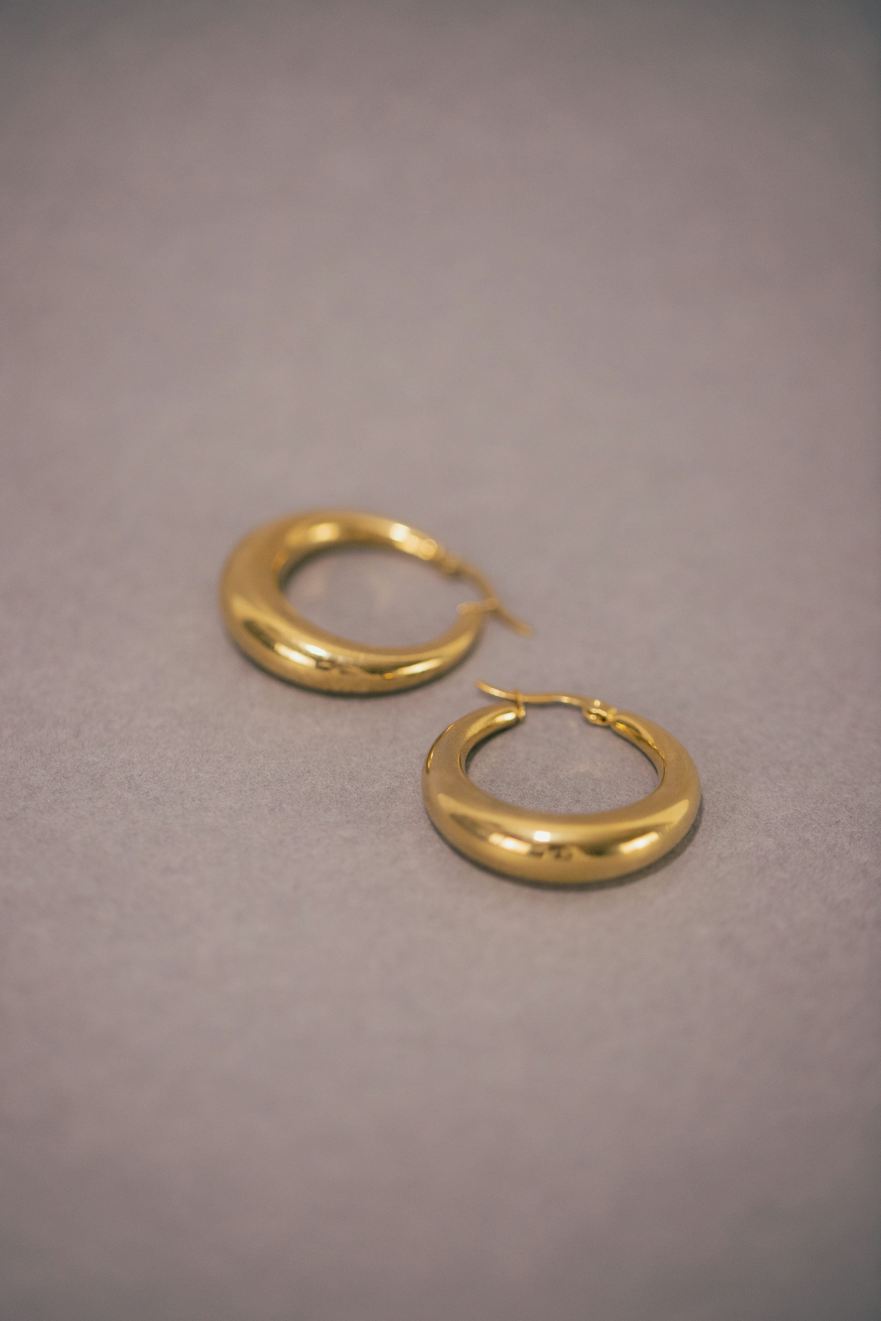 Water-resistant jewelry: what does it really mean?